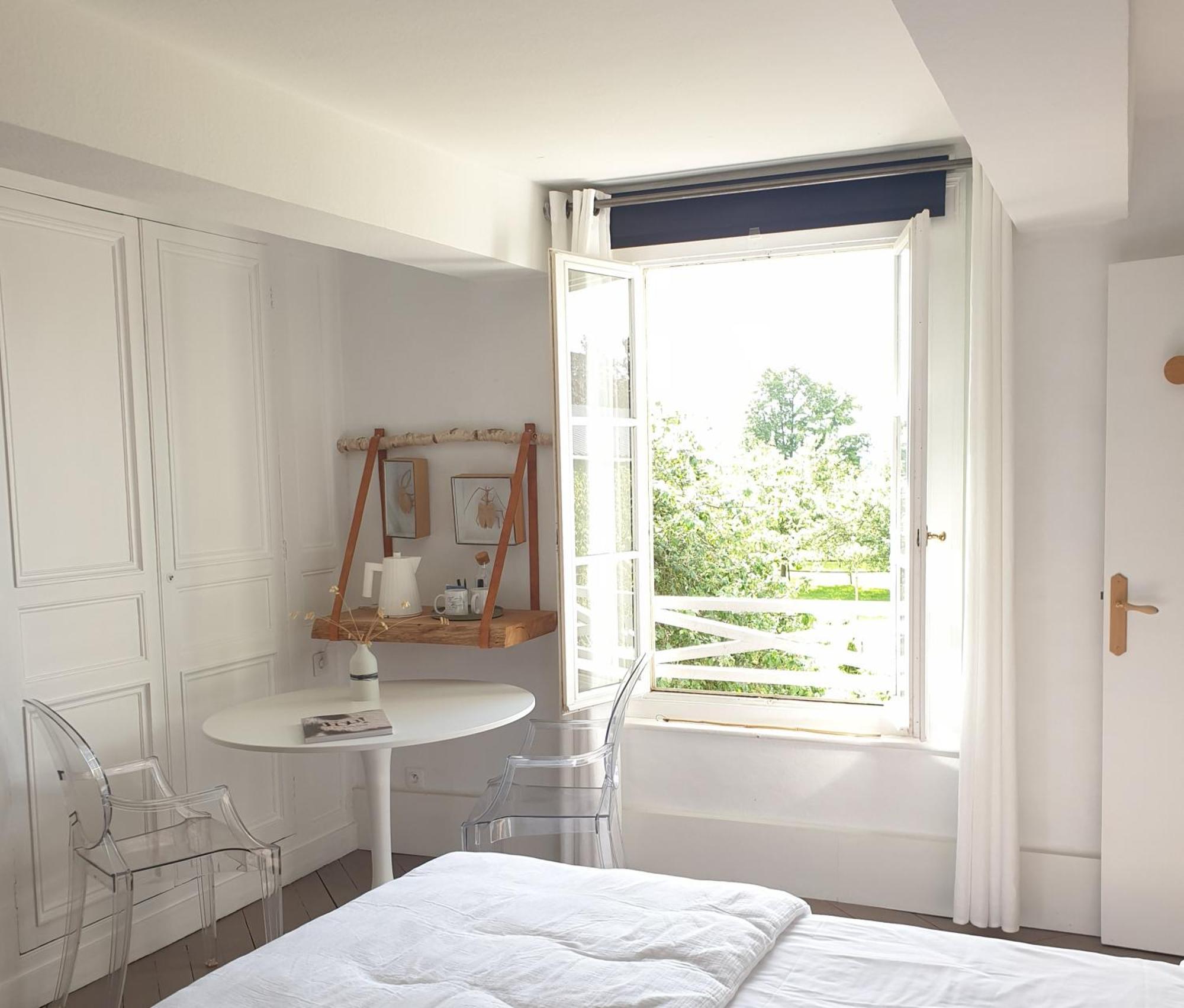 Par Hasard Ou Pas Bed & Breakfast Saint-Martin-aux-Chartrains Eksteriør bilde