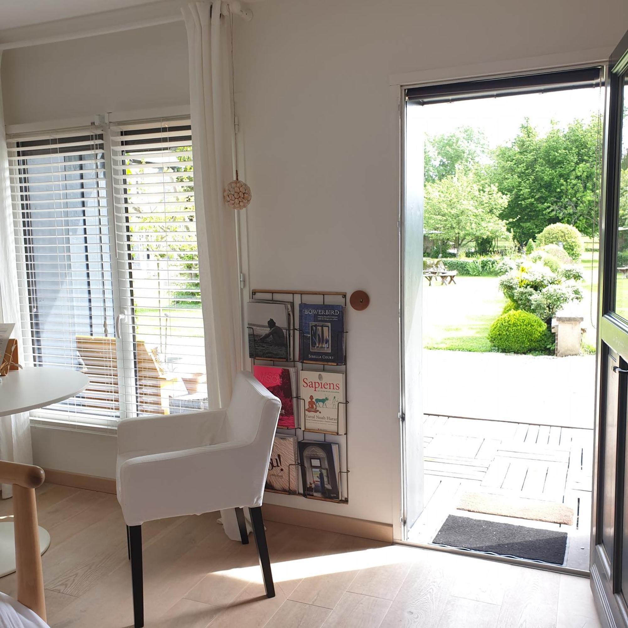 Par Hasard Ou Pas Bed & Breakfast Saint-Martin-aux-Chartrains Eksteriør bilde