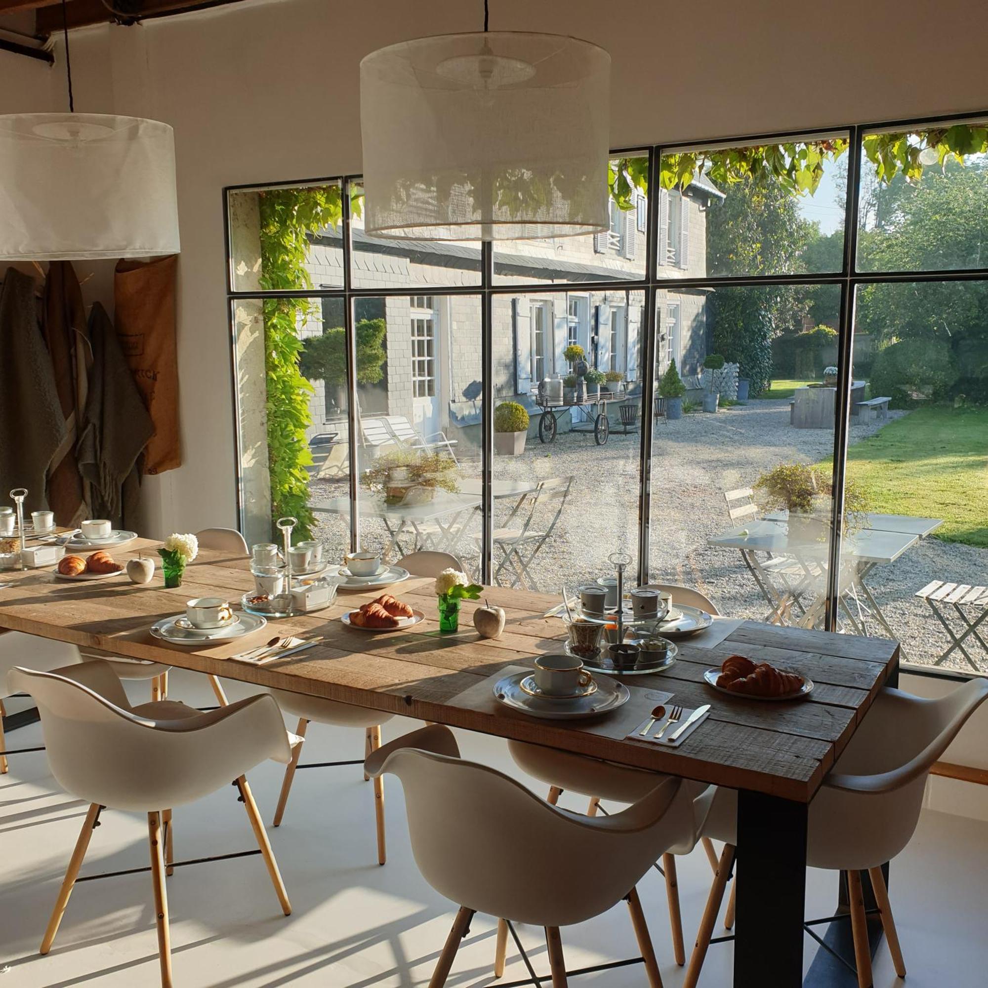 Par Hasard Ou Pas Bed & Breakfast Saint-Martin-aux-Chartrains Eksteriør bilde